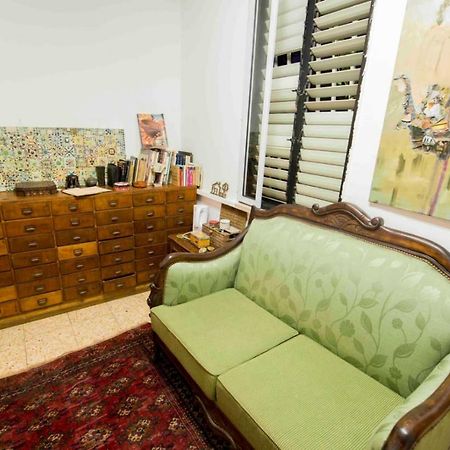 Michal 'Place Tel Aviv Luaran gambar